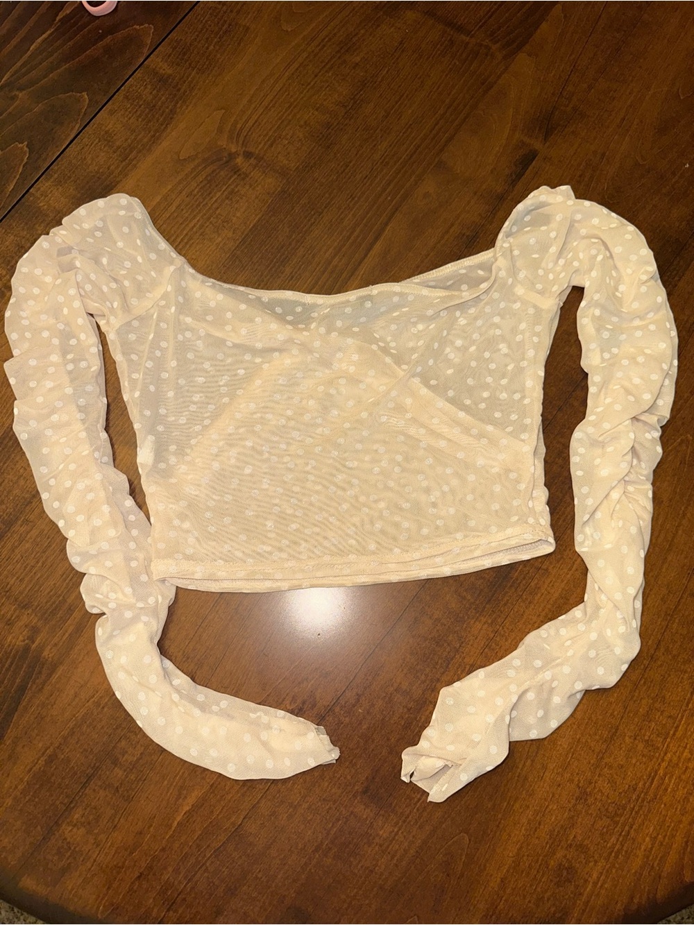 PrettyLittleThing Cream Polka Dot Sheer Ruched Long Sleeve Crop Top - Picture 6 of 6